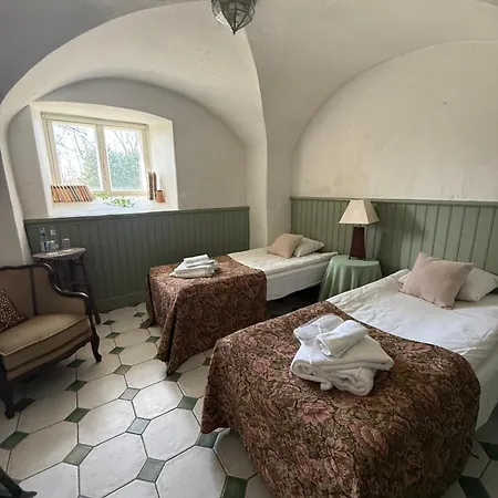 Laitse Castle Hotell Exteriör bild