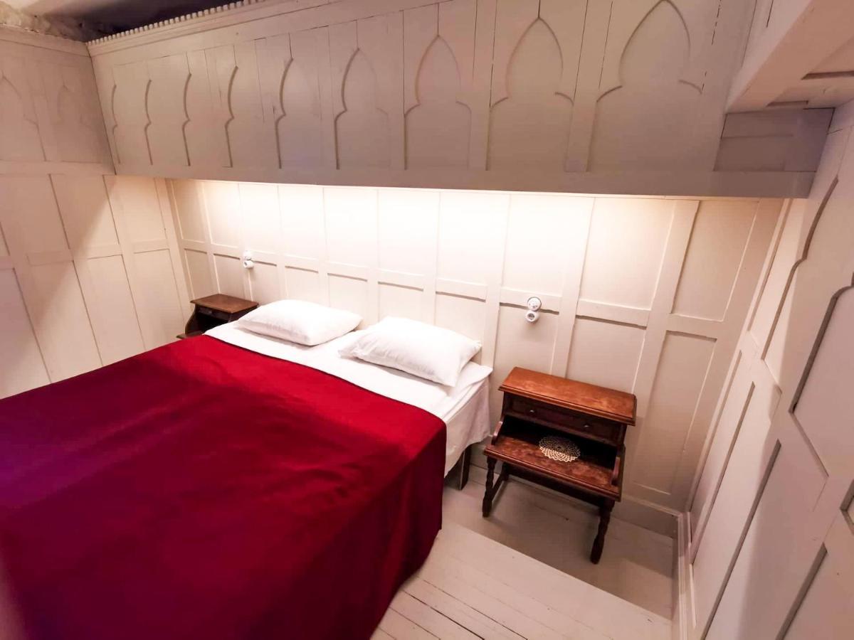 Castle Guest house *